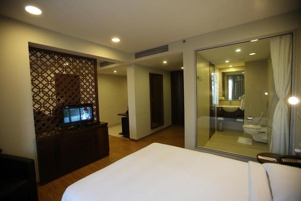 คีย์ ซีเล็ค ปิมปรี - บายเลม่อนทรีโฮเต็ล Hotel Pimpri-Chinchwad ภายนอก รูปภาพ