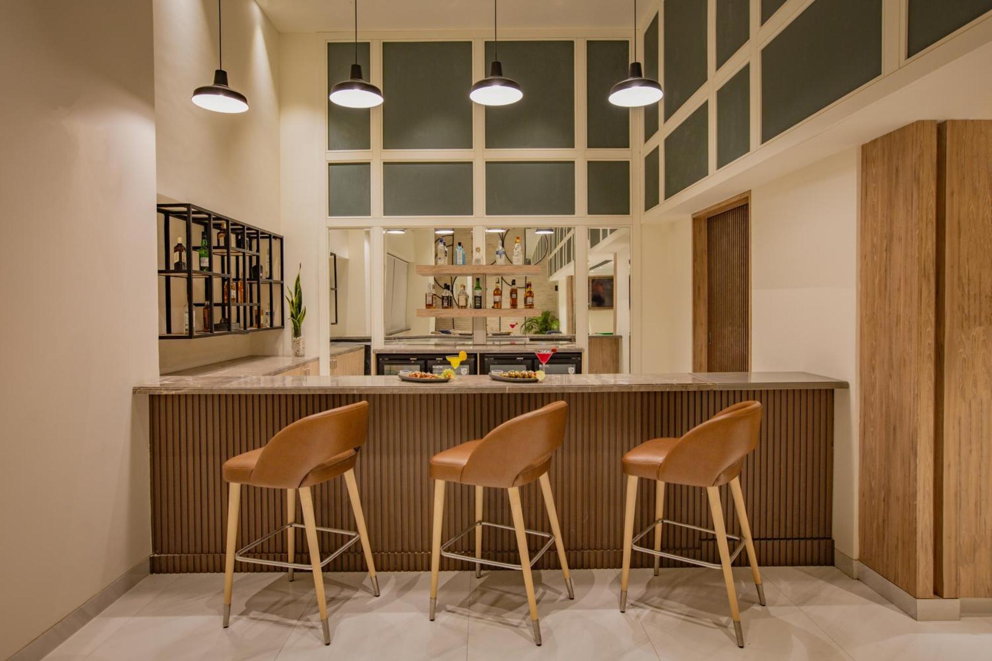 คีย์ ซีเล็ค ปิมปรี - บายเลม่อนทรีโฮเต็ล Hotel Pimpri-Chinchwad ภายนอก รูปภาพ