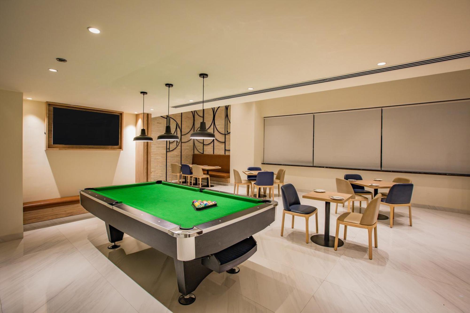 คีย์ ซีเล็ค ปิมปรี - บายเลม่อนทรีโฮเต็ล Hotel Pimpri-Chinchwad ภายนอก รูปภาพ